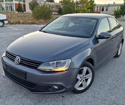 VW JETTA 1.6 TDI 2011 209.000KM SERVISNA ISTORIJA