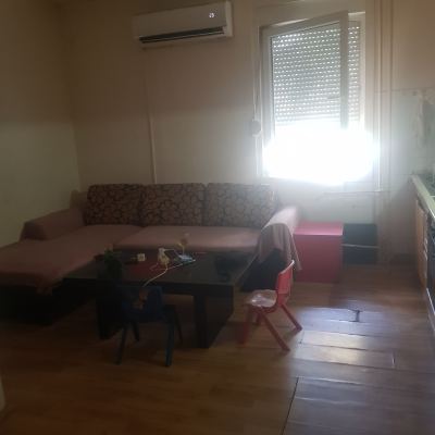 izdavam stan vo kisela voda dnevno.dimo hadji  dimov 27ntakt 079245172