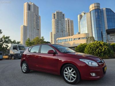 HYUNDAI i30 FUL OPREMA ODLICNO 2008 GOD