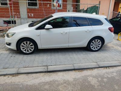 prodavam opel astra j 2015