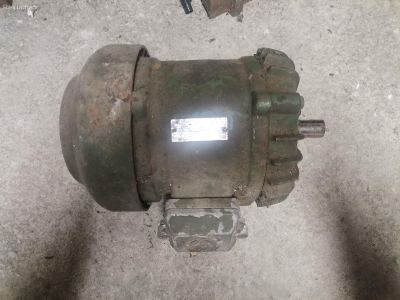 Motor trofazen