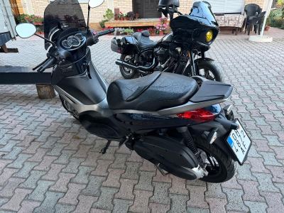 Piaggio Beverly 350