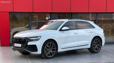 AUDI Q8 50 tdi S-Line Matrix Ambient 2020 godina