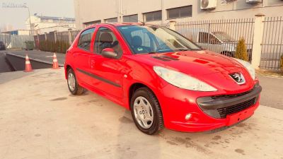 PEUGOET 206+