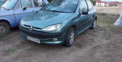 SE PRODAVA PEUGEUT 206 REG BENZIN SKINAT REBRAS KAIS........