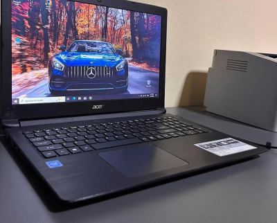 Acer 4GB Ram,500GB Hdd baterija extra