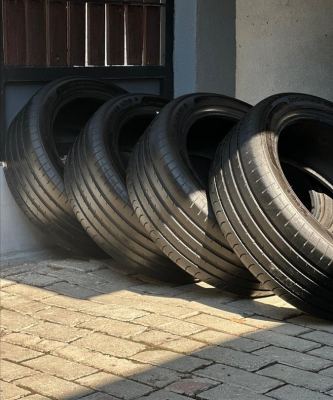 Sava Intensa UHP 2 245/45/18
