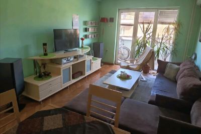 Се продава стан во Центар