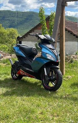 APRILIA SR50
