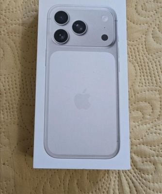 SAMO KUTIJA za Iphone 17 Pro