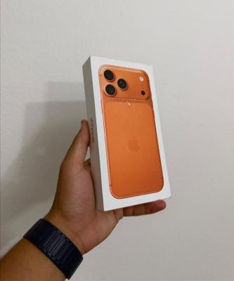 IPHONE 17PRO MAX E SIM 256GB 12MESECI NEOTPAKUVAN !!