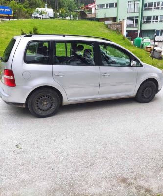 Se prodava Vw turan
