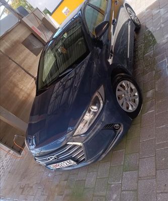 Se prodava Hyundai Elantra