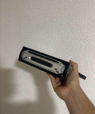 Se prodava originalno SONY radio za kola