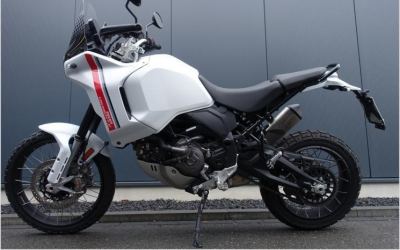 DUCATI DESERT X