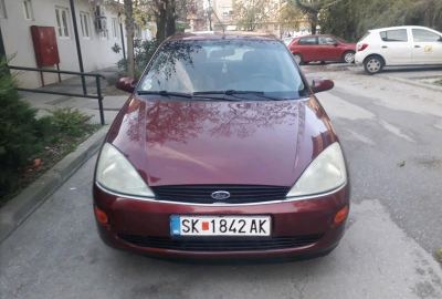Delovi za ford focus 1.6 benzin 2003 g.