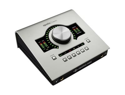 Продавам Аудио Карта  UAD Apollo Twin